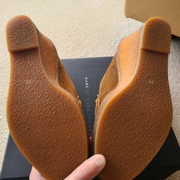 Marc by Marc Jacob's Crepe Wedge - Picture 3 of 7